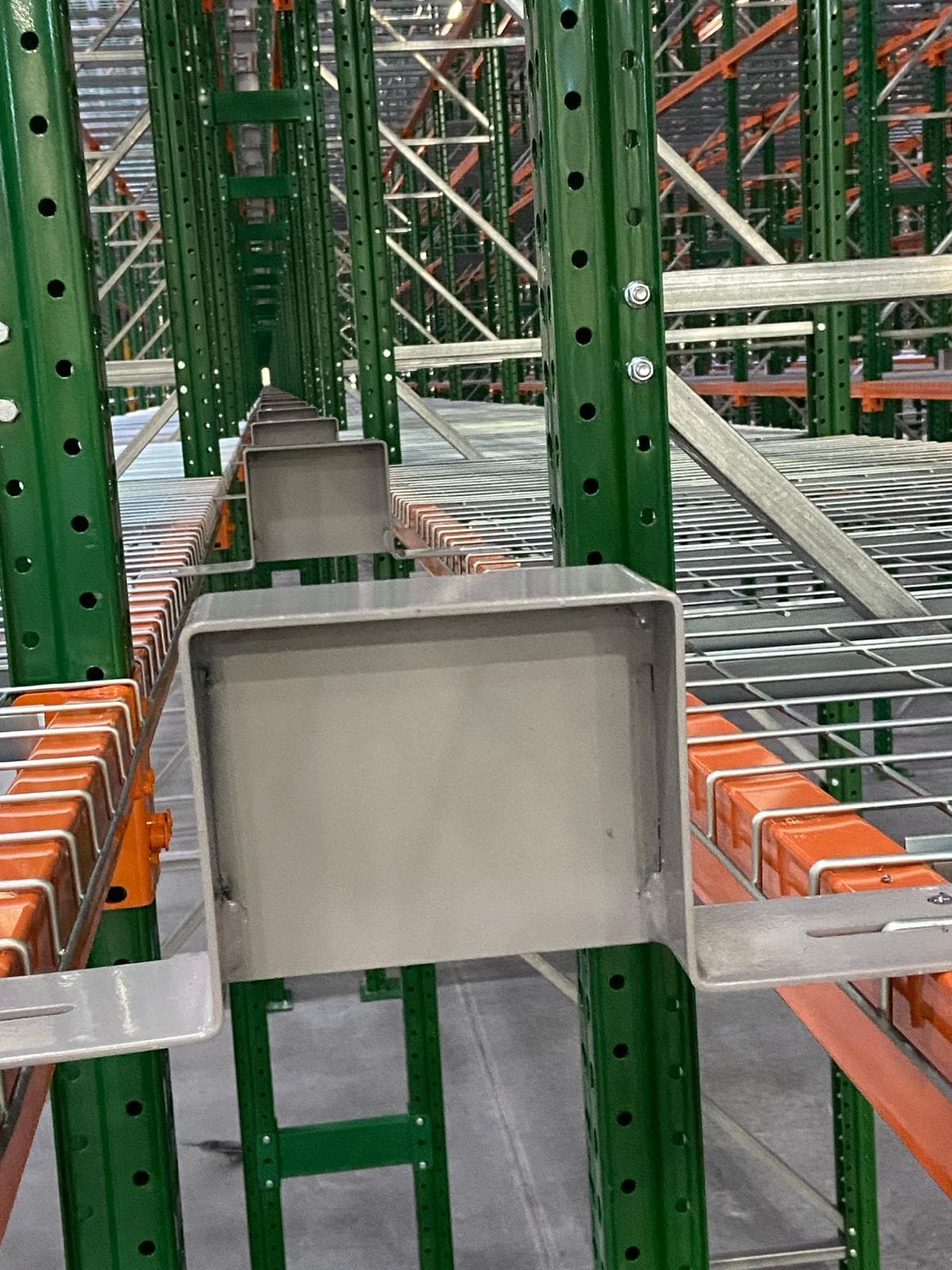 Interior rack detail showing beam connections and wire decking